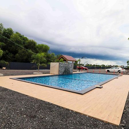 Am Transit Inn, Kuala Terengganu Eksteriør billede