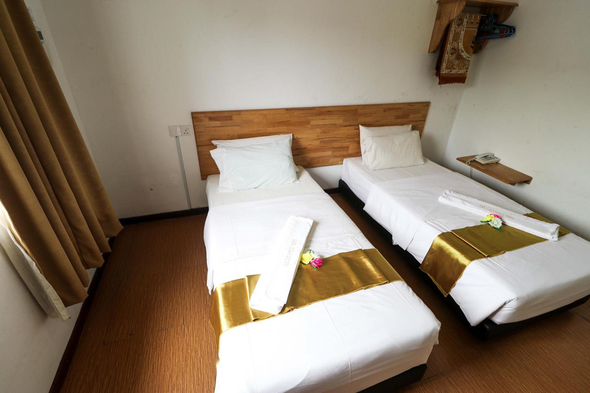 Am Transit Inn, Kuala Terengganu Eksteriør billede