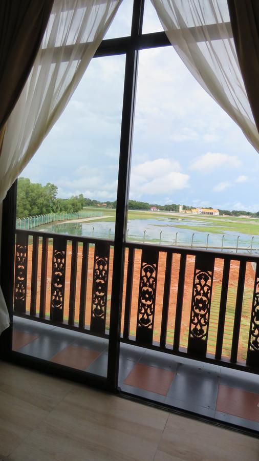 Am Transit Inn, Kuala Terengganu Eksteriør billede