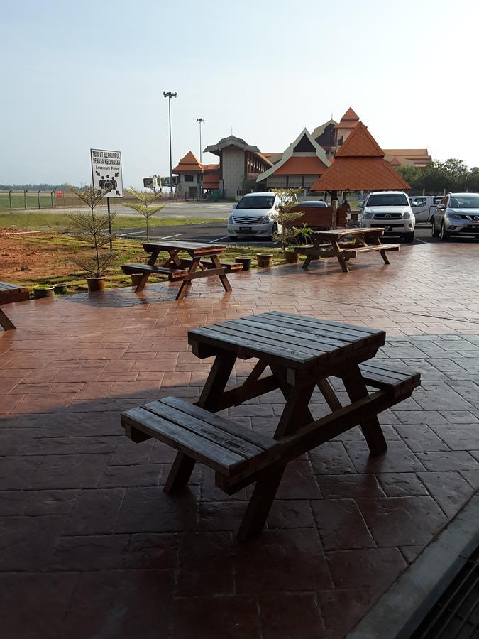 Am Transit Inn, Kuala Terengganu Eksteriør billede